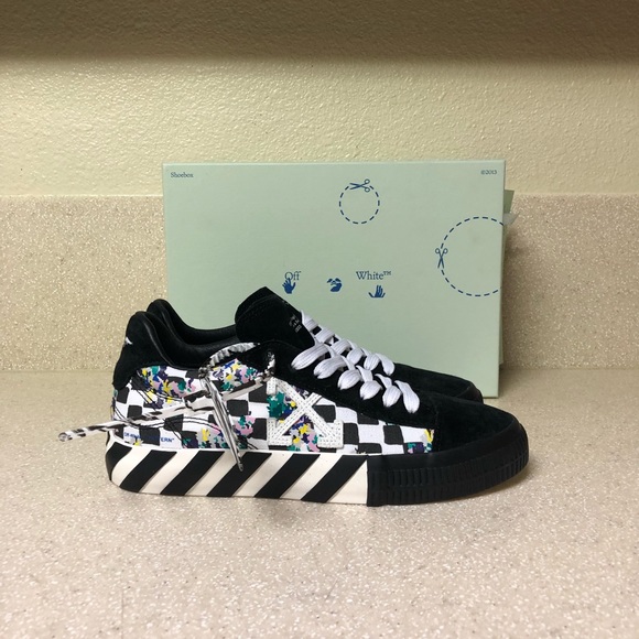 OFF-WHITE Vulcanized Low Top Black Sneaker 40 / 10 - Picture 2 of 8